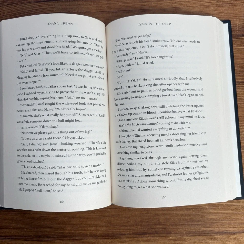 Lying in the Deep Diana Urban Hardcover YA Thriller Mystery Book